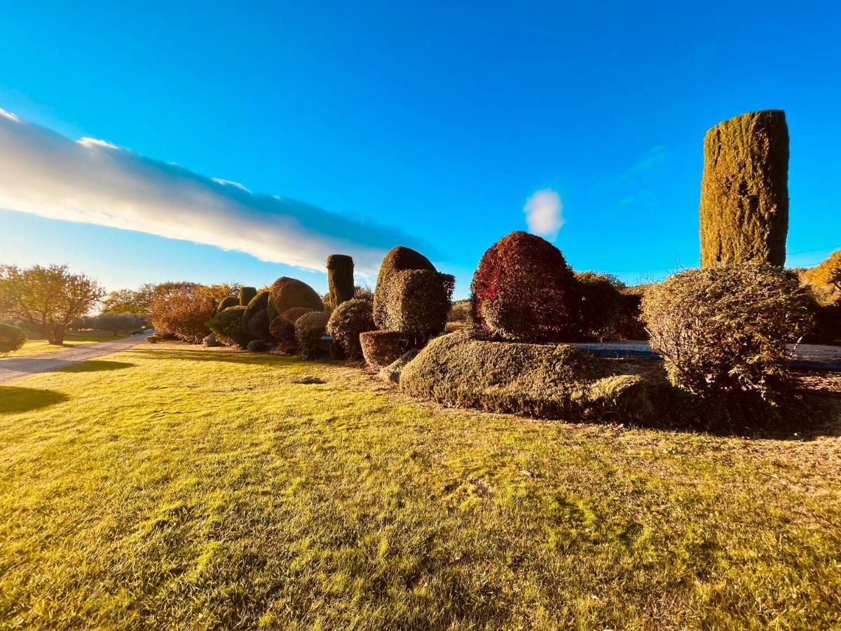 Domaine Amourella Aparthotel Lambesc Esterno foto