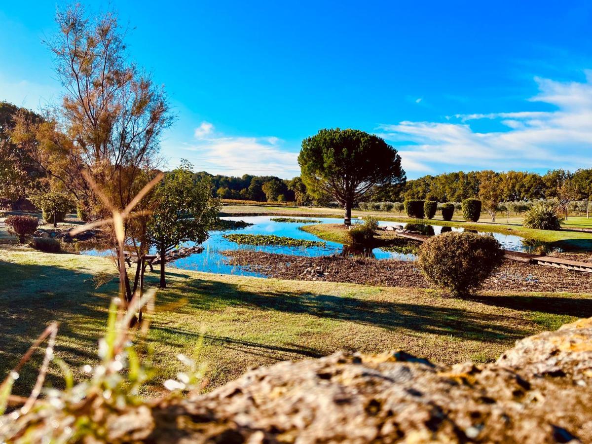 Domaine Amourella Aparthotel Lambesc Esterno foto