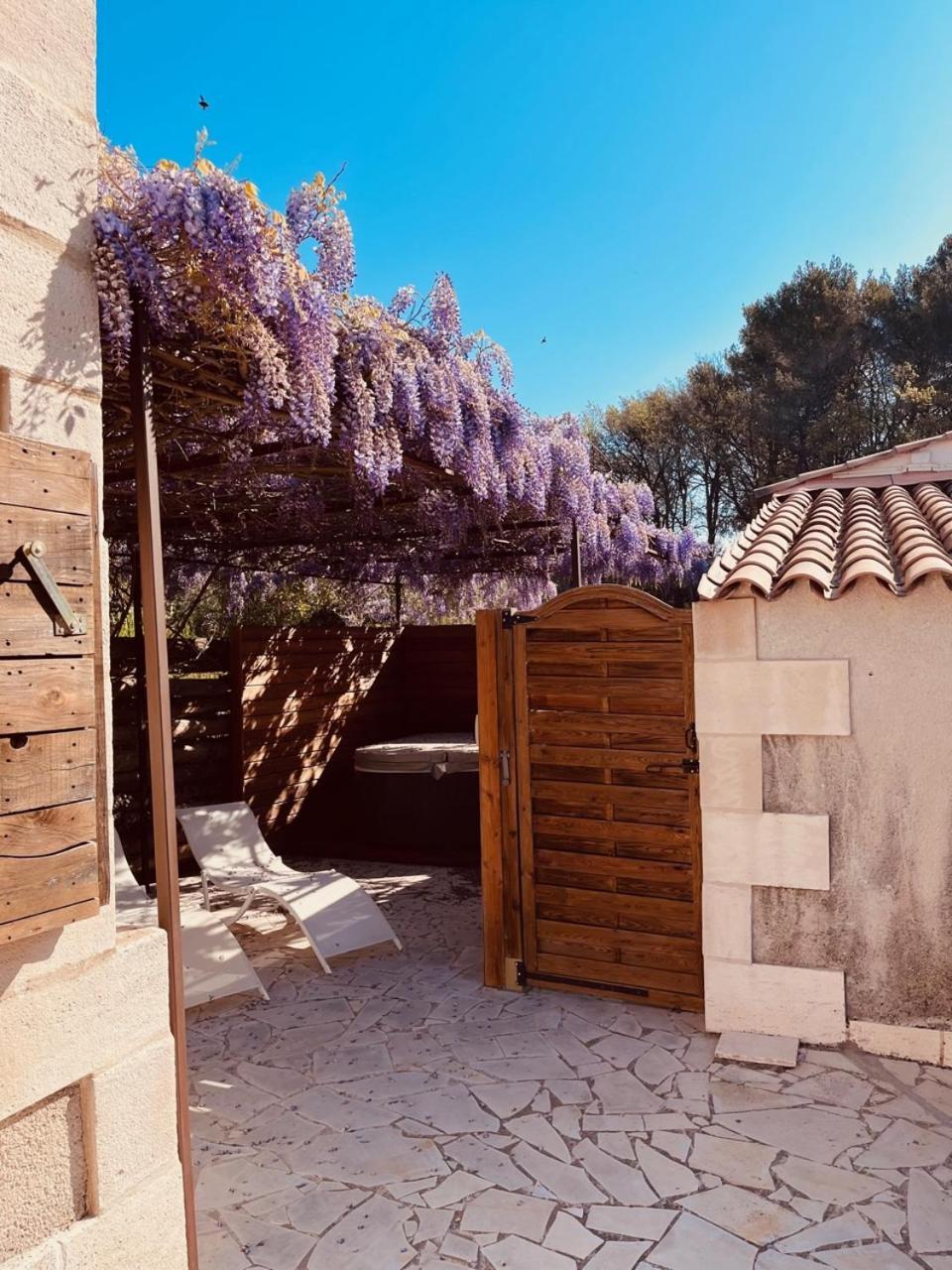 Domaine Amourella Aparthotel Lambesc Camera foto