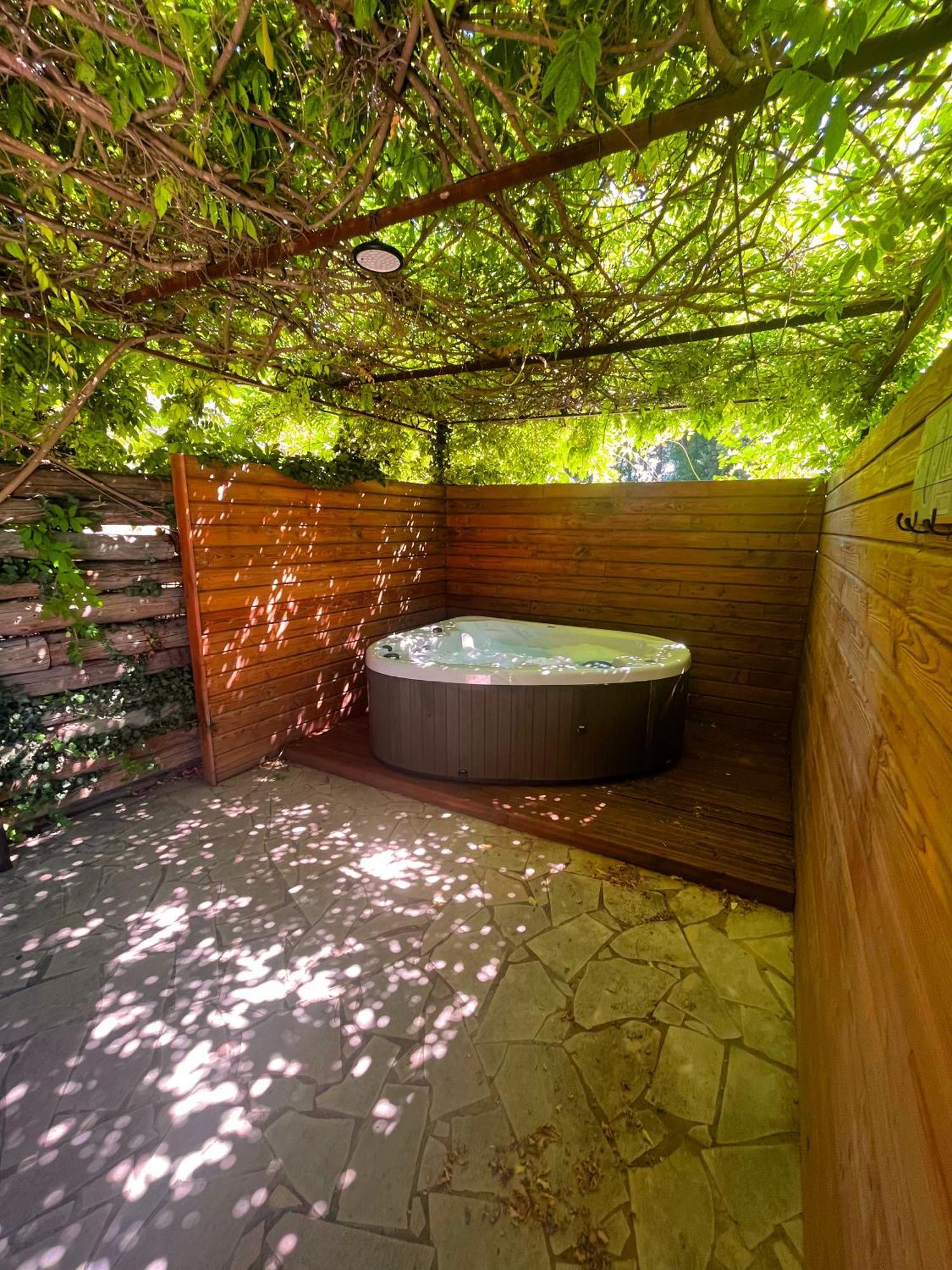 Domaine Amourella Aparthotel Lambesc Camera foto